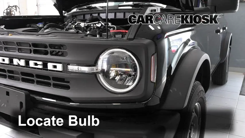 2025 Ford Bronco 2.3L 4 Cyl. Turbo Éclairage Feux de croisement (remplacer l'ampoule)